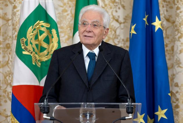 Sergio Mattarella tuona di nuovo contro la Russia di Putin: non può invocare la pace chi muove la guerra; è la solita narrazione