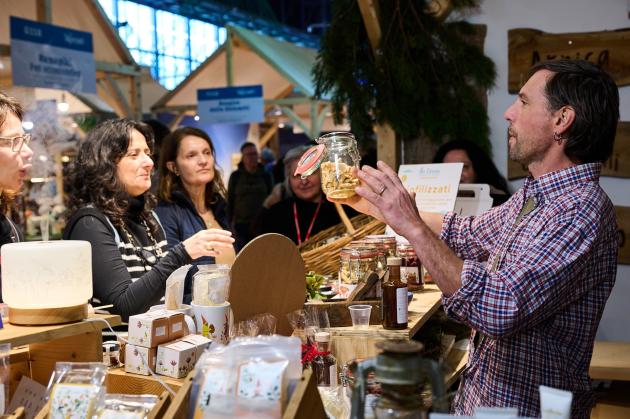 Artigiano in Fiera ha chiuso la sua 30esima edizione con 1 mln di visitatori, 2.800 espositori di cui 604 nuove imprese da pi&ugrave; di 90 Paesi