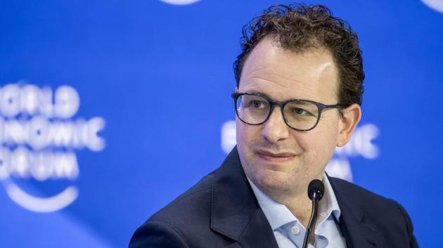 Anthropic e Hut 8, siglato un accordo pluriennale da circa $7 miliardi per lo sviluppo di infrastrutture AI negli Stati Uniti