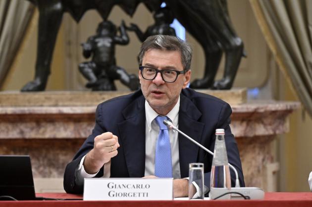 Manovra 2026, Governo accelera verso voto in Senato il 23 dicembre: sul tavolo maxi-emendamento da &euro;3,5mld presentato da Giorgetti