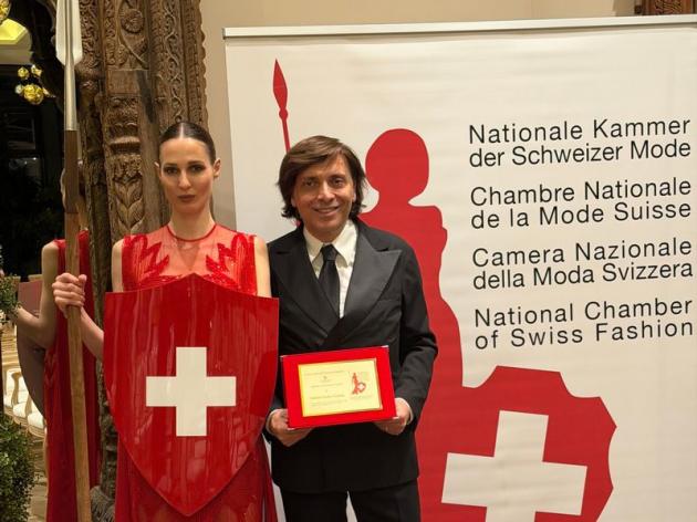 Anton Giulio Grande riceve il premio alla carriera della Camera della Moda Svizzera: Villa Castagnola a Lugano ha ospitato il Luxury Gold Gal&agrave;, un evento di alto profilo artistico e culturale