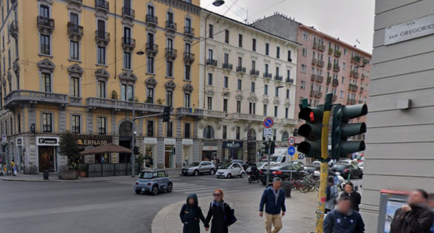 Milano banlieue, 15enne "sequestrato" per un'ora da "baby gang", costretto a denudarsi e a prelevare denaro: arrestati 3 minori e un 18enne tunisino