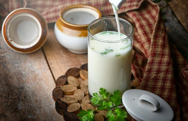 Buttermilk ayurvedico: cos&rsquo;&egrave; il Takra e perch&eacute; l&rsquo;intestino &egrave; la chiave della salute