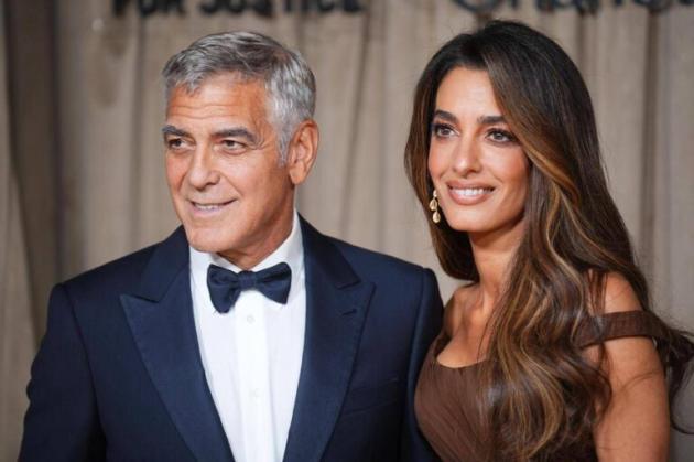 George Clooney, la moglie Amal e i loro due figli hanno ottenuto la cittadinanza francese