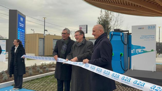 A2A, inaugurato nuovo Power Hub a Monza; 6 colonnine,12 punti di ricarica, energia rinnovabile e smart management