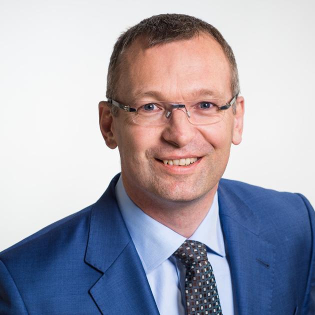 L&rsquo;euro supera 1,20 USD, +2,2% sul paniere commerciale, Martin Wolburg di Generali Investments avverte su inflazione e tassi BCE