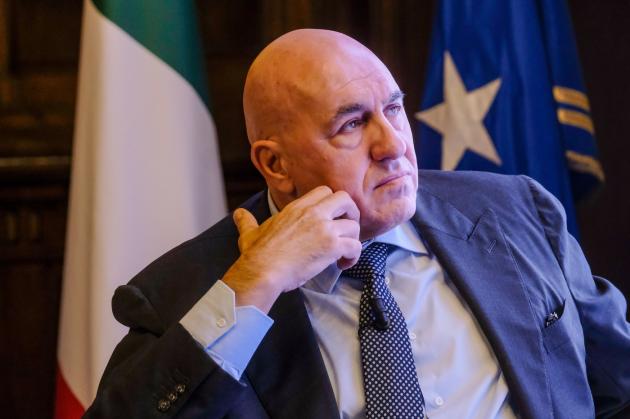 Guido Crosetto: "sono fiero di aiutare Kiev"; continua la retorica del supporto all'ucraina con i soldi degli italiani