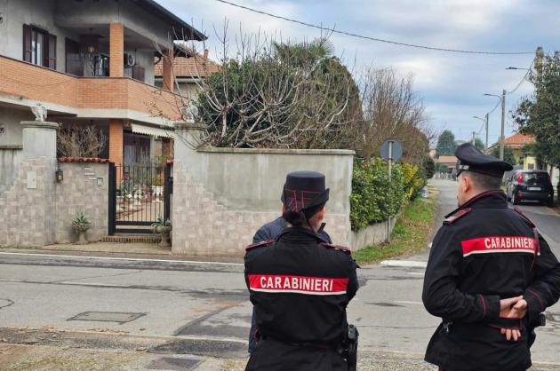 Tentata rapina in villa a Lonate Pozzolo, morto ladro 37enne Adamo Massa accoltellato da proprietario e abbandonato da complici in ospedale