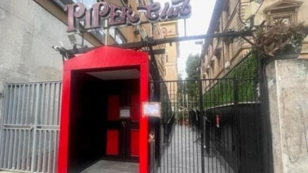 Roma, chiusa la storica discoteca Piper per violazioni su capienza e sicurezza