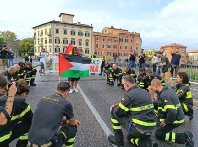 10 vigili del fuoco sotto procedimento disciplinare per essersi inginocchiati contro genocidio a Gaza, Usb: "No a militarizzazione corpo nazionale"