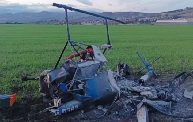 Benevento, precipitato elicottero ultraleggero in zona Olivola: morto imprenditore Pasquale Esposito, pilota "ferito gravemente", ipotesi guasto