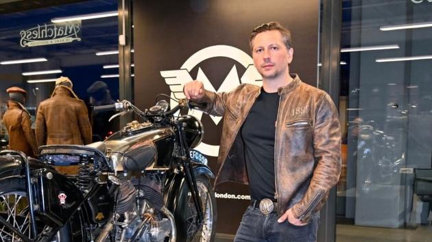 Addio a Michele Malenotti, morto a 42 anni in un incidente in Vespa, nel 2012 lanci&ograve; il brand d'abbigliamento Matchless dopo la vendita di Belstaff a Labelux