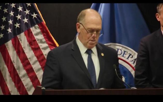 Minneapolis, Tom Homan "detta" la linea: "Ridurre federali se il Minnesota collabora, chi protesta vada al Congresso a cambiare le leggi"