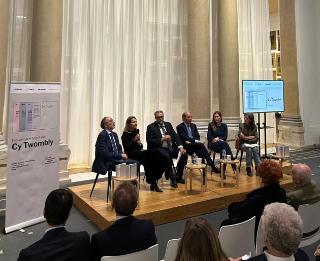 MAIRE sostiene il volume "Cy Twombly", presentato dalla GNAMC, a favore dello sviluppo di una prospettiva multidisciplinare