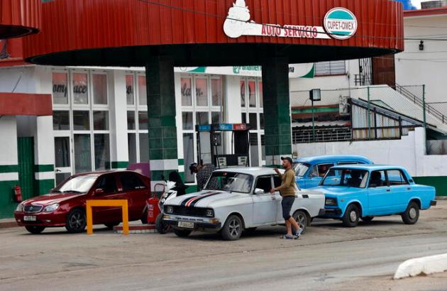 Cuba senza benzina e sempre pi&ugrave; isolata, con l'embargo Usa che provoca lo stop ai voli aerei