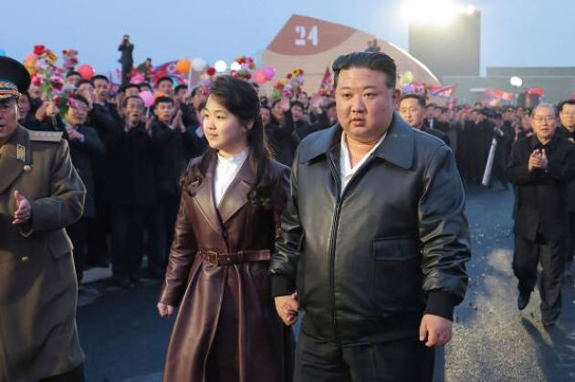 Kim Jong-un designa figlia Kim Ju-ae &ldquo;erede&rdquo; e &ldquo;futura leader&rdquo; della Corea del Nord, annuncio previsto per fine mese a Pyongyang