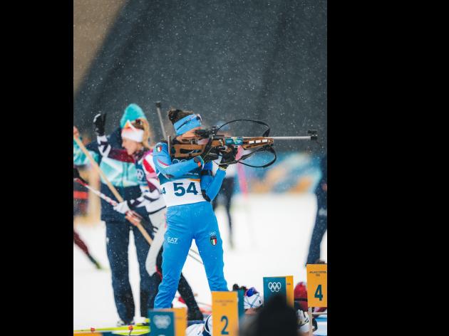 Olimpiadi Milano-Cortina, 8&deg; oro per l'Italia: Lisa Vittozzi trionfa nella gara ad inseguimento di biathlon ad Anterselva