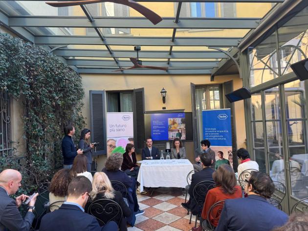 Roche, approvato in Italia Crovalimab, anticorpo monoclonale per trattamento di EPN; focus su progresso e qualit&agrave; di vita