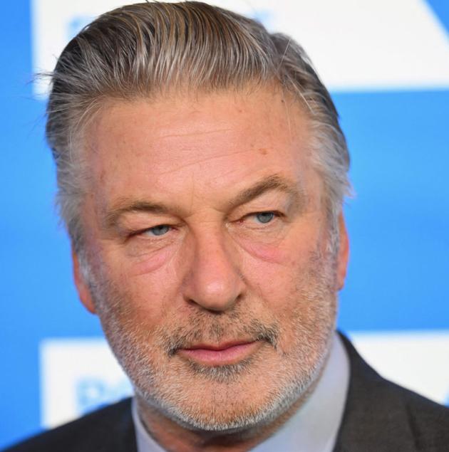 Alec Baldwin, la procura archivia le accuse contro l'attore: era indagato per la sparatoria sul set di "Rust"