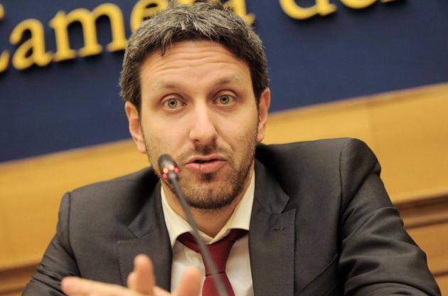 "Giusto uccidere i fascisti", parola del "buon" deputato Giovanni Paglia