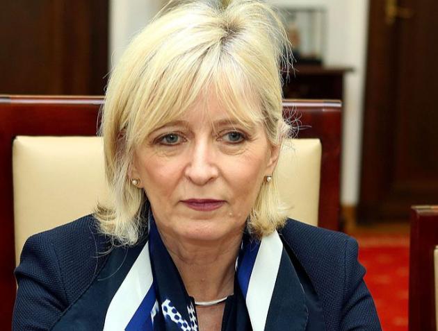 Vaccini Covid, Emily O'Really: "Ursula von der Leyen ostacola indagini sui sieri"