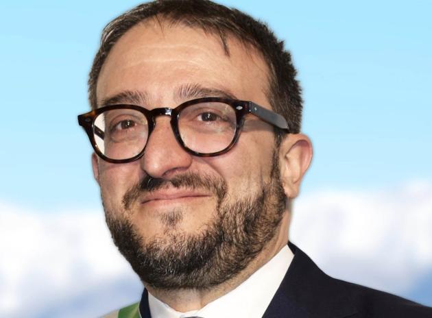 Pierluigi Biondi, chi è il Sindaco de L'Aquila: partito, curriculum, moglie e figli