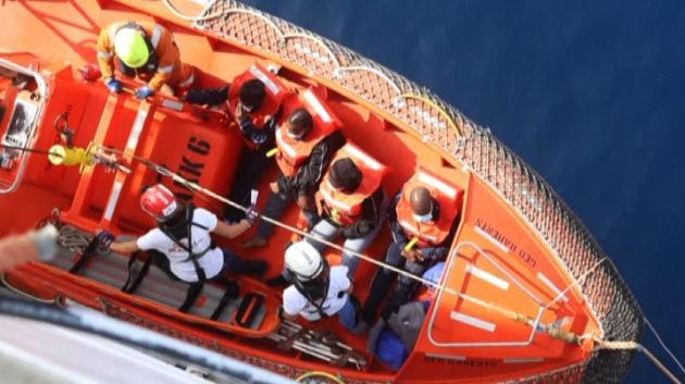Naufragio migranti nell’Egeo: barcone si rovescia. Sono decine i dispersi