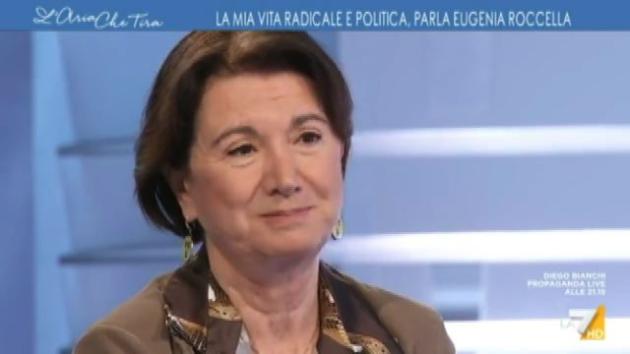 Diritti dei bambini di coppie gay,  sindaci in rivolta. Roccella: "Non c'è qualcosa da contrattare"