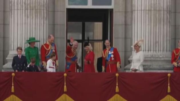 Tempo di gradimento per la famiglia reale, Kate la più amata a seguire William
