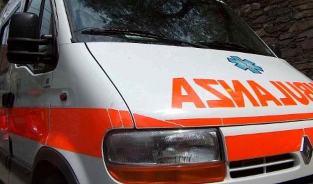 Alessandria, incidente a Strevi: si scontrano un furgone ed un camion: 5 morti e due feriti