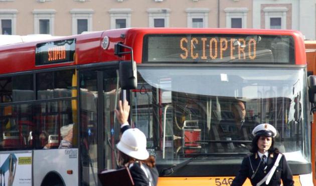Sciopero 17 febbraio 2023 mezzi: orari e fasce garantite per treni, metro, bus in ogni città