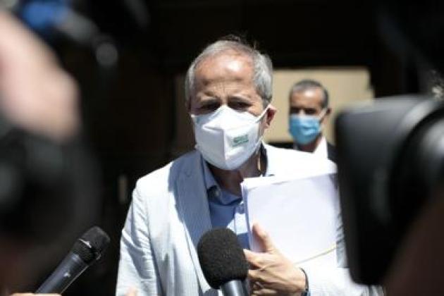 Crisanti indagato per diffamazione, il medico pro-chiusure: "Io come Gallileo"