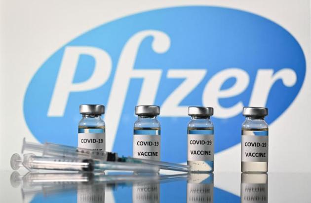 Usa, giudice ordina alla FDA di rendere pubbliche le informazioni utilizzate per approvare il vaccino Covid Pfizer: "Stop al segreto sui dati"