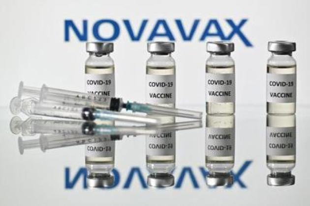 Vaccino Novavax: cos'è, come funziona e perché può convincere gli indecisi