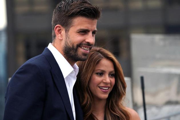 Shakira ha fatto pedinare Piquè e ha scoperto l'amante. Spuntano messaggi compromettenti