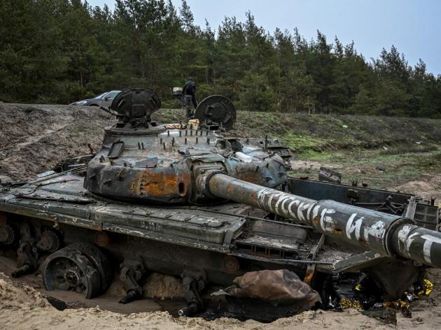 Guerra in Ucraina, think tank americano avverte: "Russia ha perso molti mezzi, ma ha i magazzini pieni"