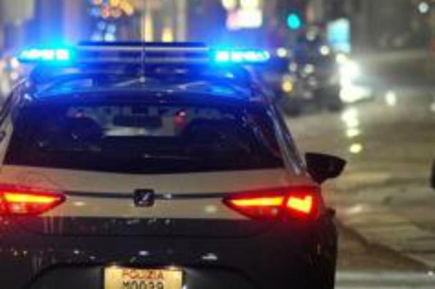 Roma, uomo di 57 anni trovato morto in un parco a Laurentino 38. Ipotesi overdose