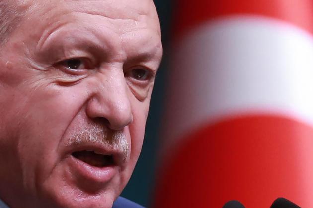 Turchia, Erdogan accusa malore in diretta tv. Cancellati appuntamenti elettorali 
