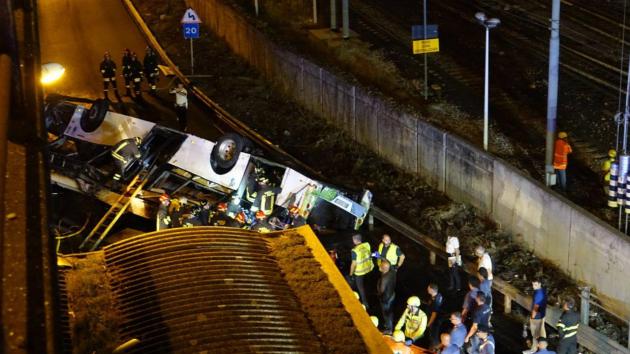 Strage del bus a Mestre, pm: "Lo sterzo del mezzo si è rotto per un perno ammalorato, barriere stradali vecchie e maltenute"