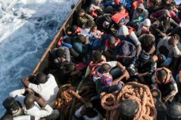 Ddl immigrazione, ok CdM: interdizione acqua italiane fino a 6 mesi, blocco navale, migranti verso Paesi terzi e confisca imbarcazioni