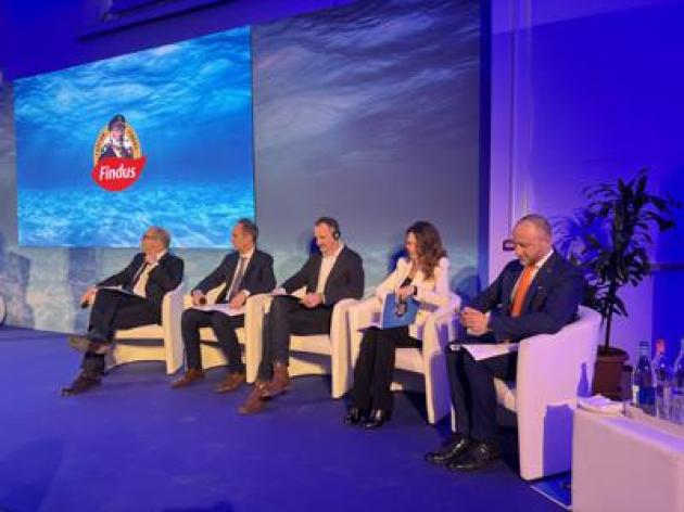 Alimenti, indagine: italiani più attenti alla sostenibilità a tavola