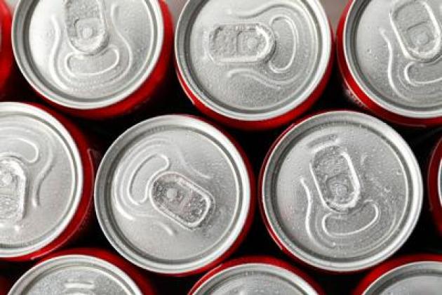Trump dice di aver convinto Coca-Cola a usare zucchero canna al posto di sciroppo mais