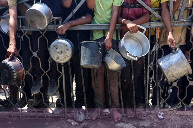 Gaza, 4 palestinesi morti per fame nelle ultime 24 ore, 197 da inizio guerra tra cui 96 bambini, vittime blocco aiuti umanitari imposto da Israele