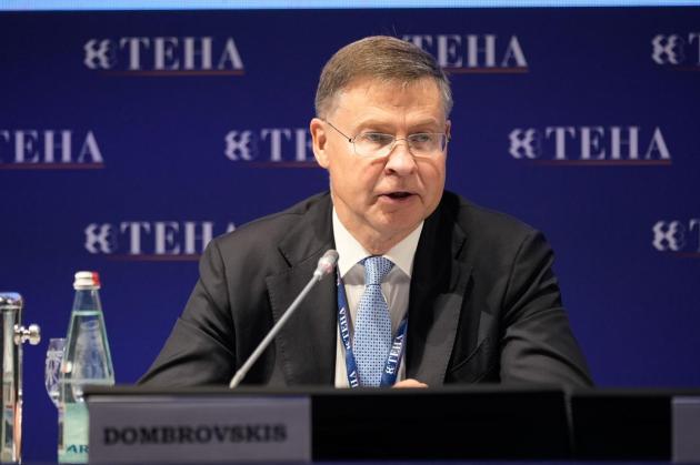 Ucraina, Kiev: "Neutralizzati 97 droni russi nella notte"; Dombrovskis rilancia allarmismo contro "nemico inesistente russo": "Ue già in guerra ibrida con Mosca"