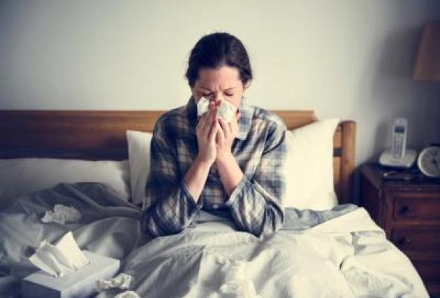 Influenza, come distinguerla e come curarsi tra: sintomi, consigli e... rimedi della nonna