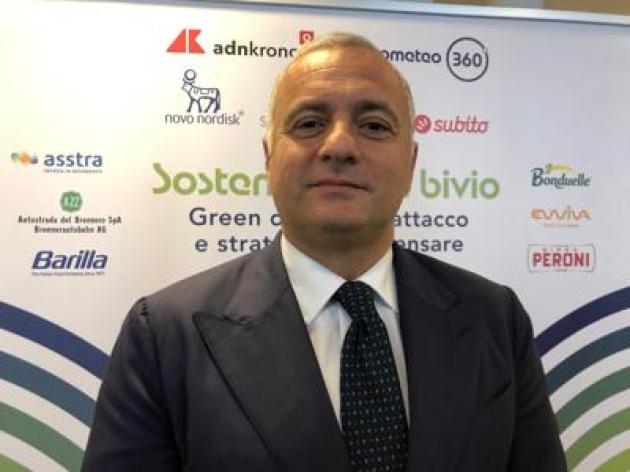 Auto, Calcara (Hyundai Italia): "Net zero al 2045 e al lavoro per prezzi più accessibili"