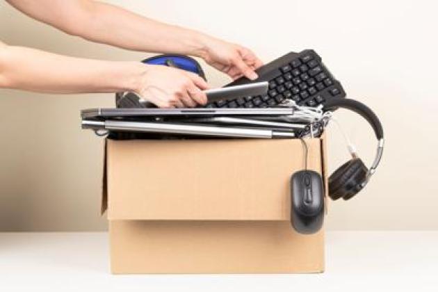 Rifiuti, indagine: un italiano su due non conosce i Raee ma il 73% si considera preparato sul riciclo