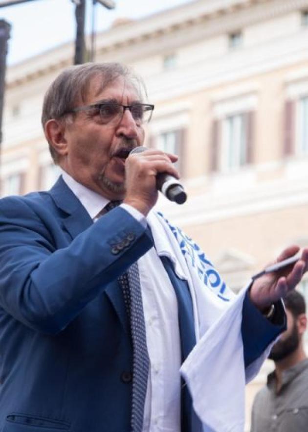 Primo Maggio, La Russa: "La festa dei lavoratori che non lavorano: è un giorno triste"