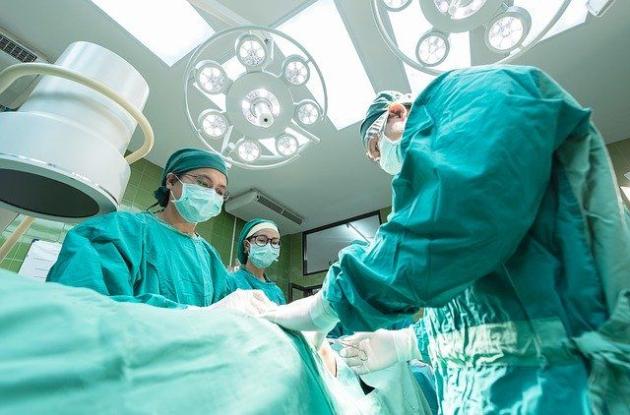 Coronavirus, il primo morto di Covid-19 non sarebbe deceduto per il virus. Autopsie non eseguite, perchè?