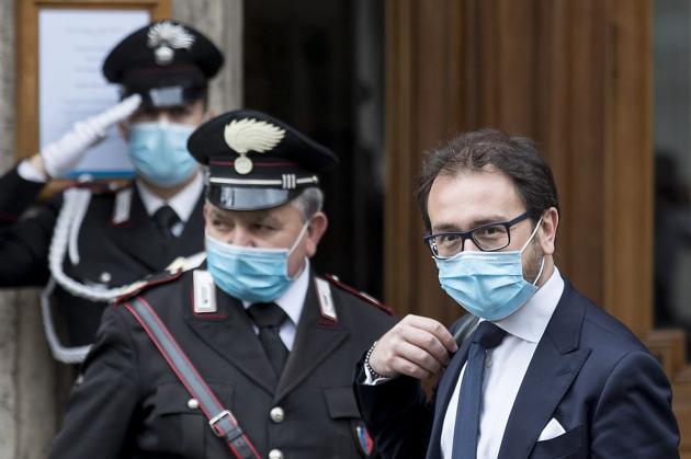 Dl Carceri, Morrone della Lega: 'Bonafede scappa da responsabilità'